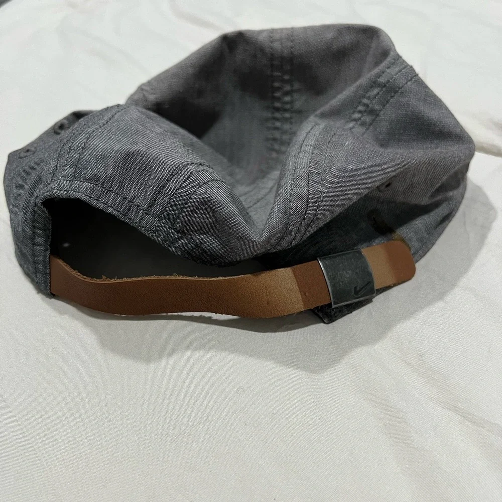 Nike Golf Hat - Picture 2 of 3